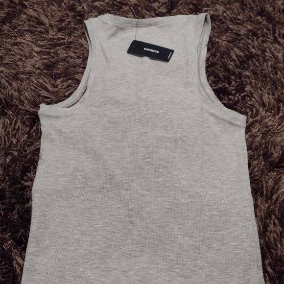 Express Fitted Ribbed High Neck Tank - Picture 4 of 9